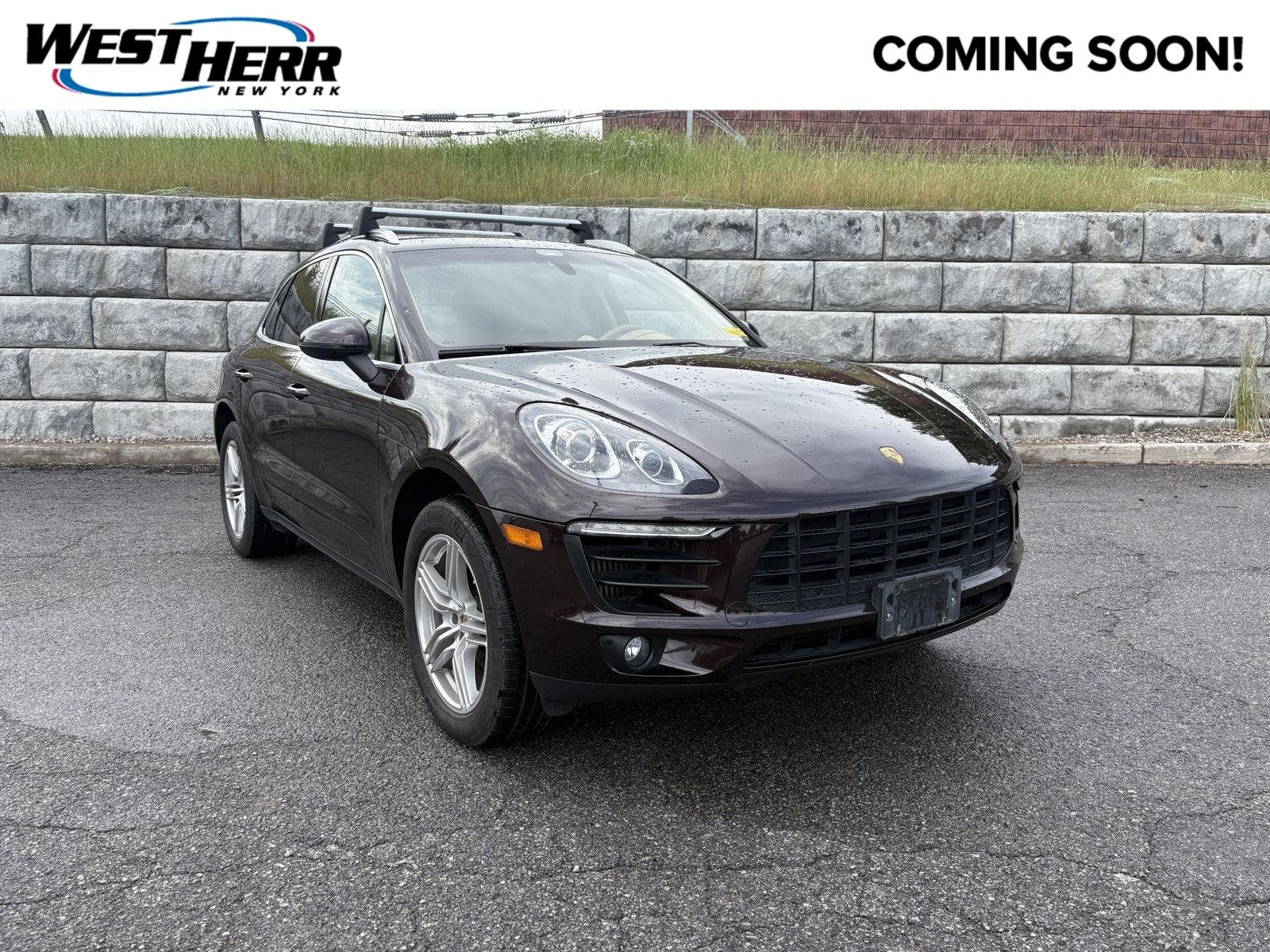 Used 2016  Porsche S image 1
