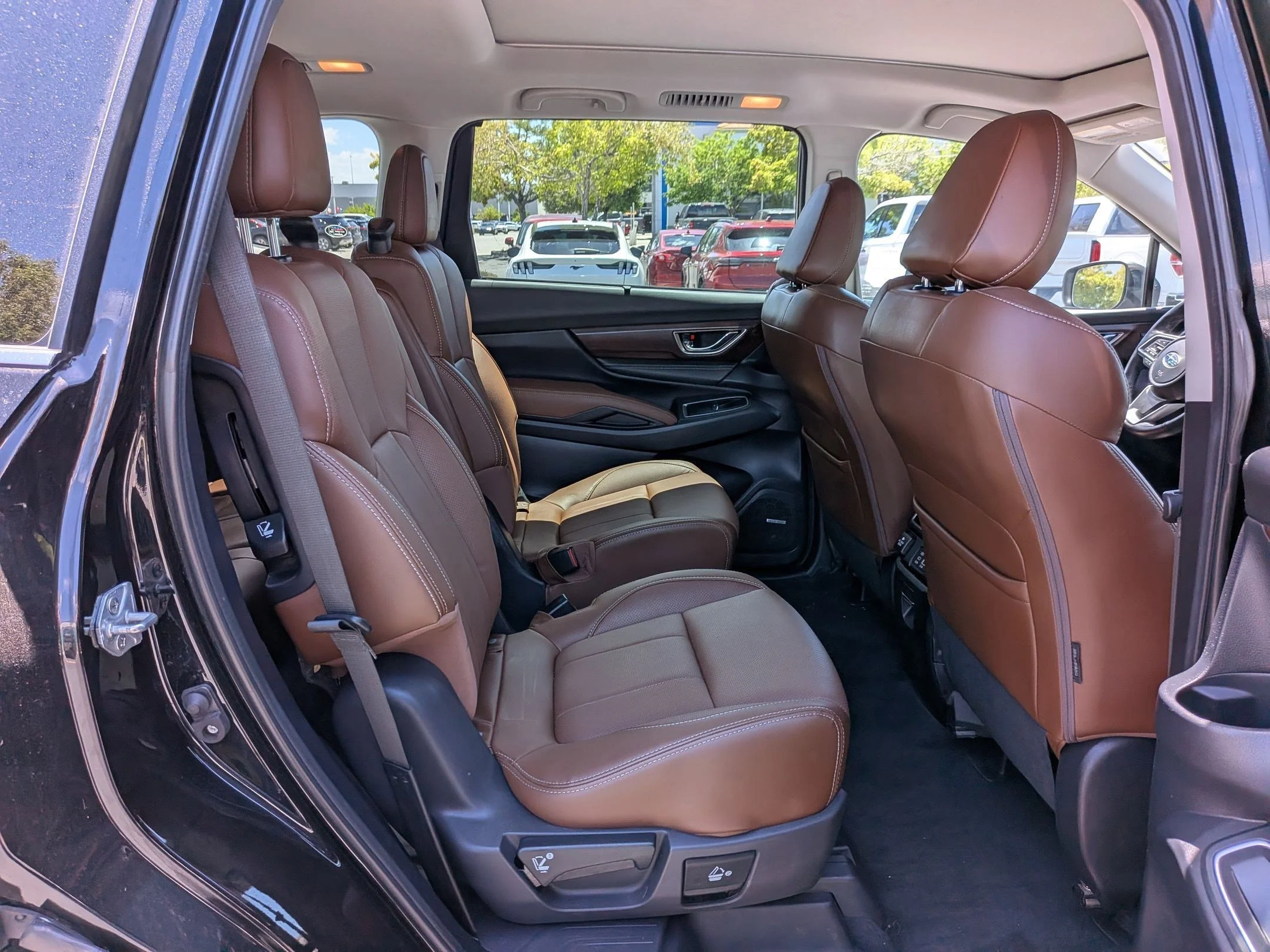 2023 Subaru Ascent Touring - Photo 28