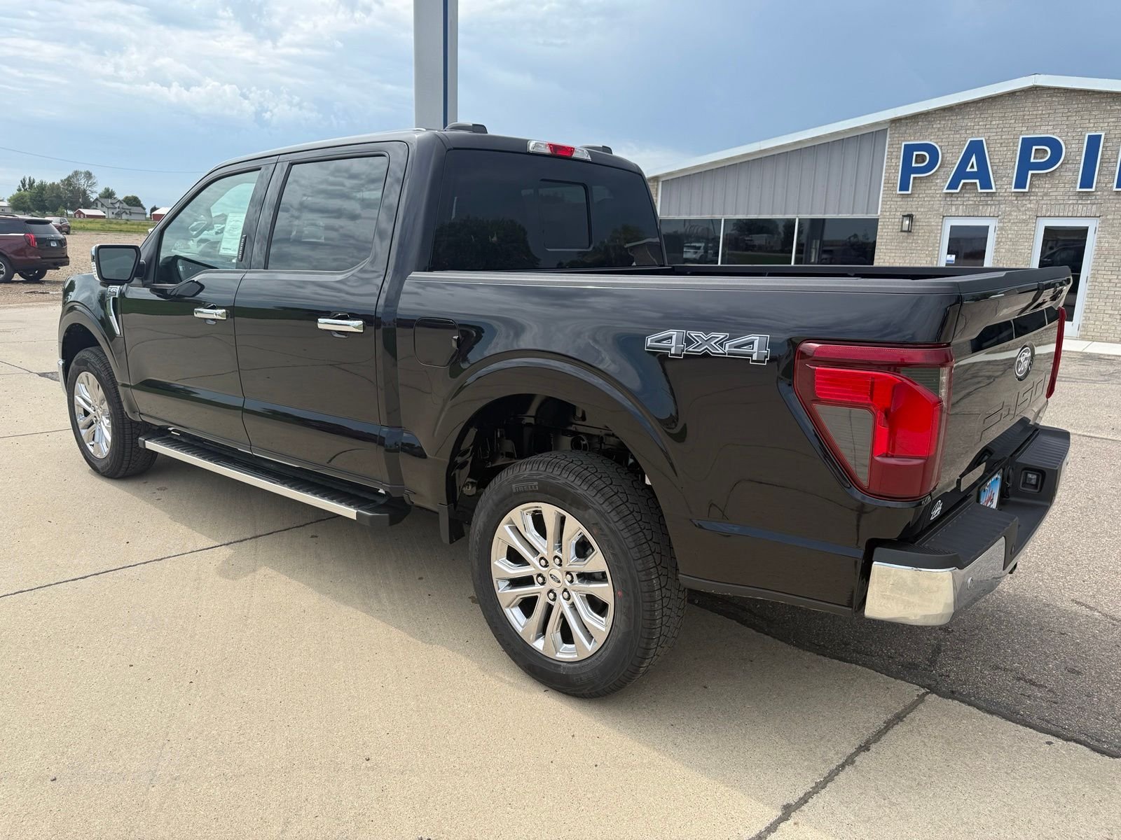 New 2026 Black Metallic Ford XLT image 4