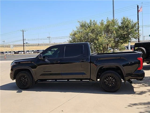 Used 2025 Midnight Black Metallic Toyota SR5 (A10) 4x4 CrewMax 5.5 ft. box 145.7 in. WB image 2