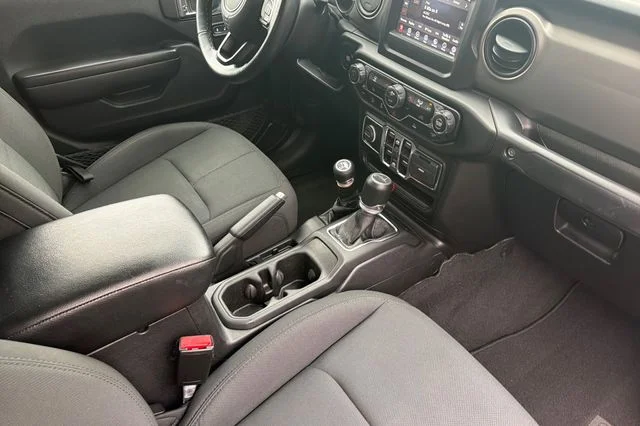 Used 2021 Gray Jeep Sport image 17