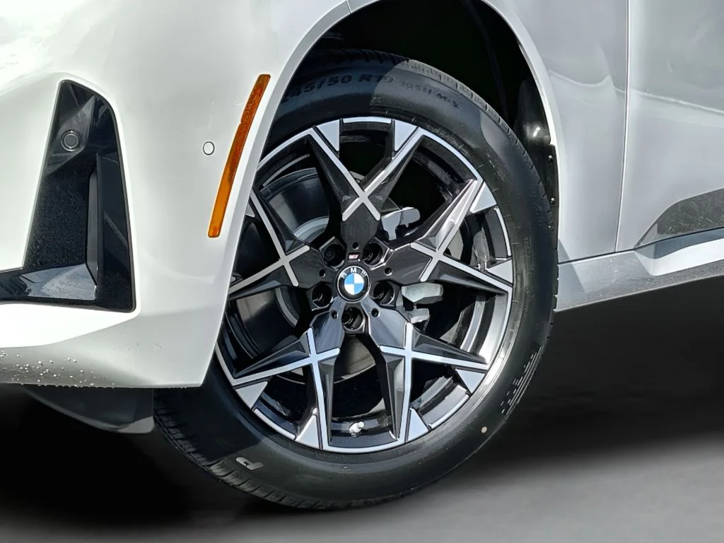 2026 BMW X3 30 - Photo 14