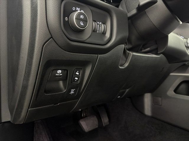 New 2026 Blue Ram Laramie image 21