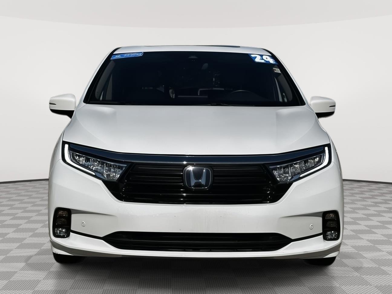 Used 2024 Platinum White Pearl Honda Elite image 2