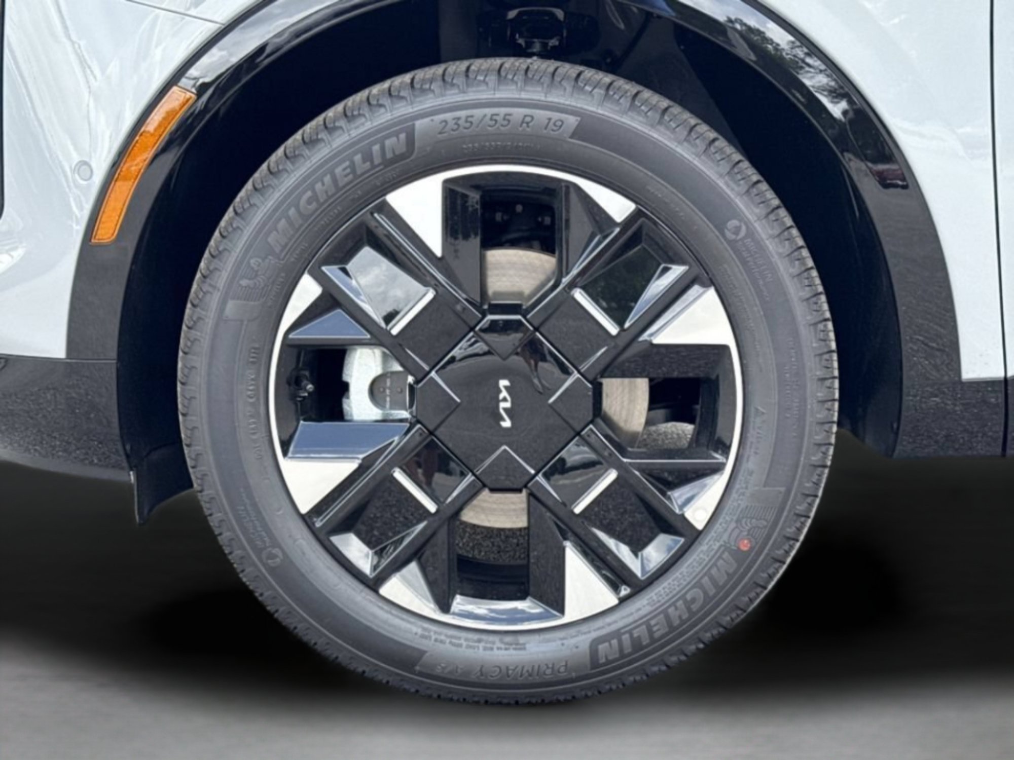 New 2026 Wolf Gray Kia SX Prestige image 29