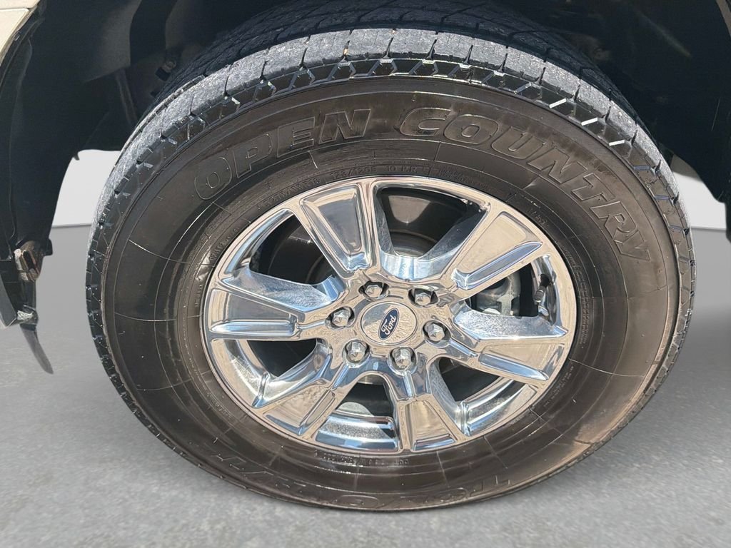 Used 2017 Gold Ford XLT image 12