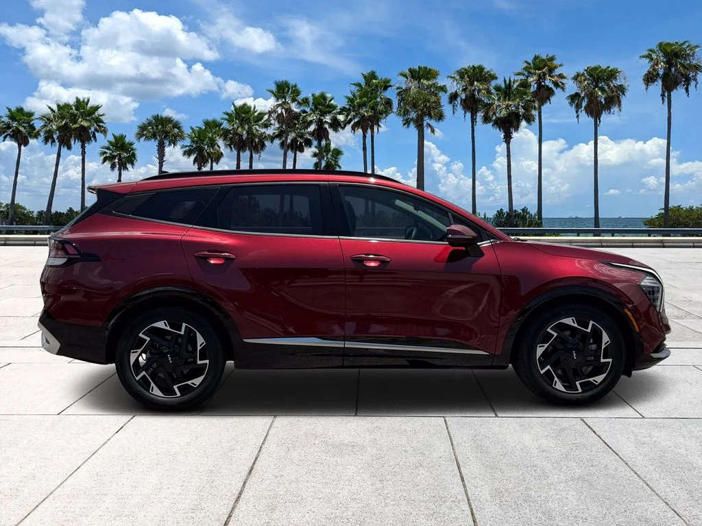 Used 2023 Red Kia SX-Prestige image 5