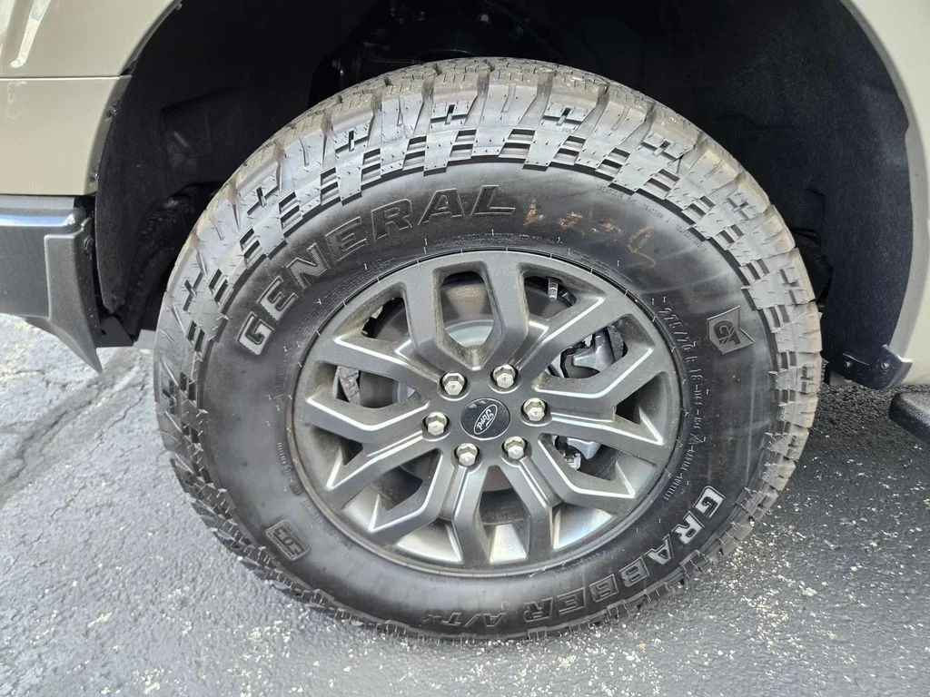New 2026 Marsh Gray Ford Tremor® image 32
