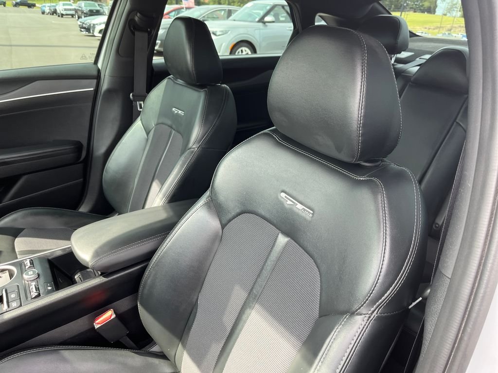 Used 2022 Gray Kia GT-Line image 12