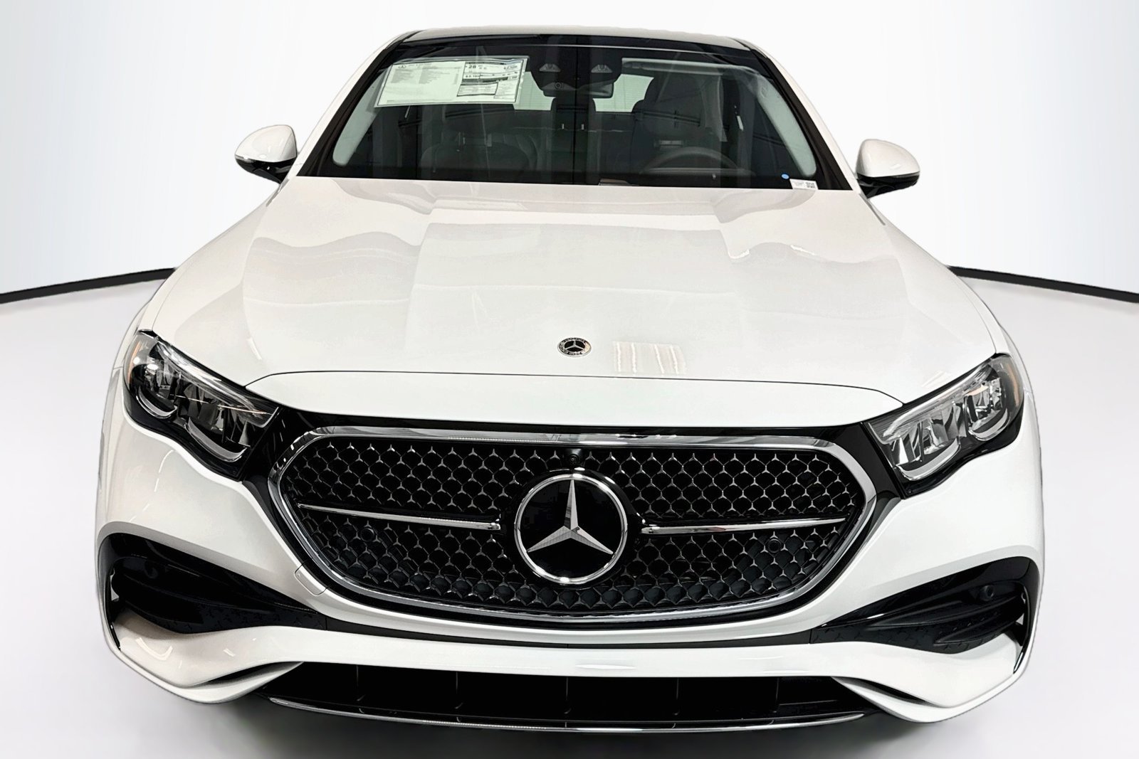 New 2027 Polar White Mercedes-Benz E 350 image 2