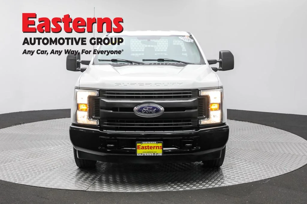 Used 2017 White Ford XL image 2