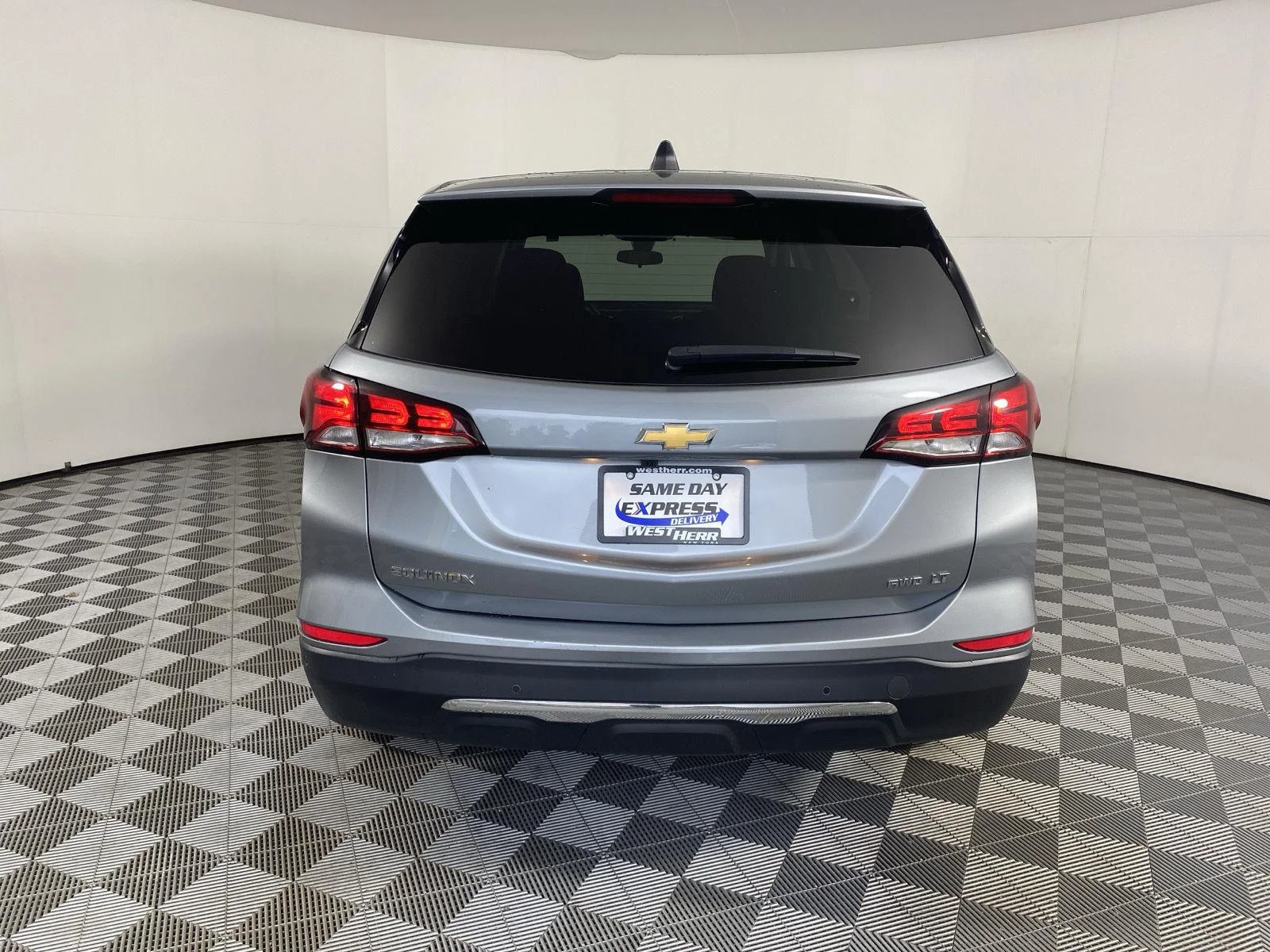 Used 2024 Sterling Gray Metallic Chevrolet LT image 6
