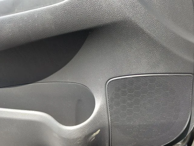 Used 2019 Gray Nissan S image 31