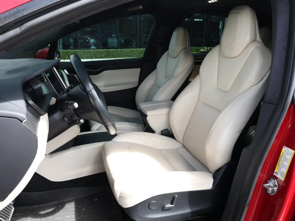 Used 2019 Red Tesla  image 15
