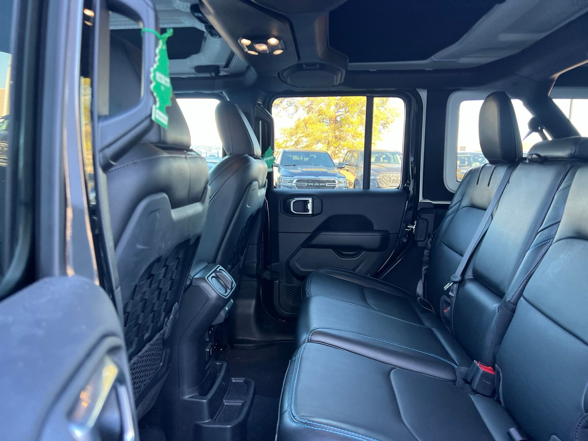 Used 2022 Black Jeep Unlimited Rubicon 4xe image 25