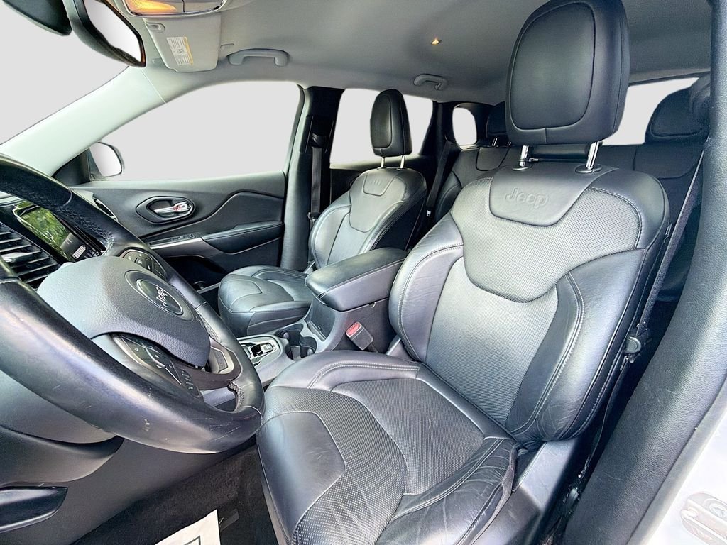 Used 2020 Bright White Clearcoat Jeep Limited image 19