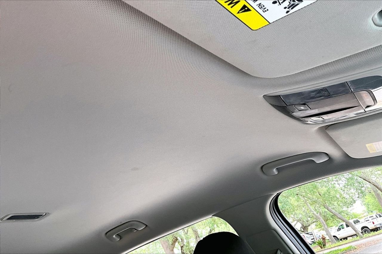 Used 2022 Silver Kia LX image 26