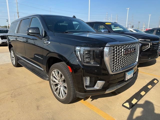 Used 2021 ONYX BLACK GMC Denali image 2