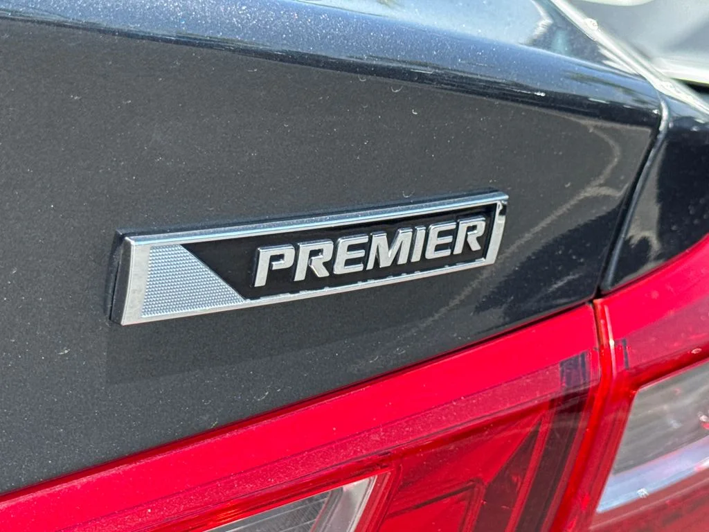 Used 2018 Gray Chevrolet Premier image 12