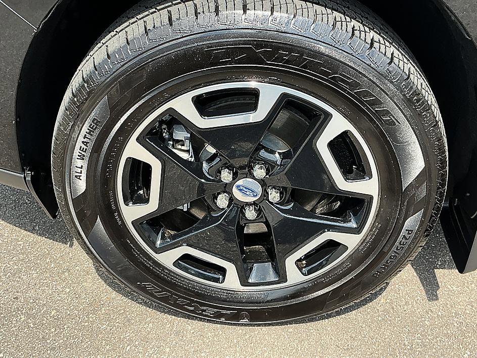 Used 2025 Shadow Black Ford XL image 7