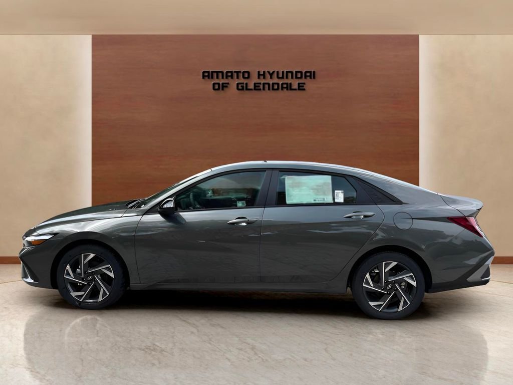 Certified Used 2025 Gray Hyundai SEL Sport image 3