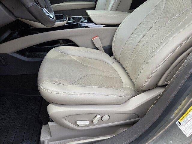 Used 2023 Jewel Sandstone Metallic Premium Colorant Lincoln Reserve image 12