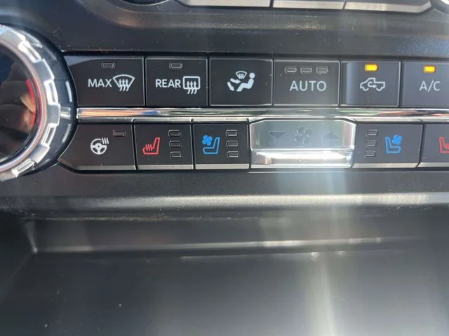 New 2026 Avalanche Ford F-350® Lariat® image 19