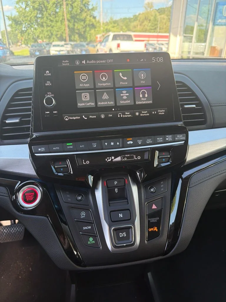 2026 Honda Odyssey Touring - Photo 17