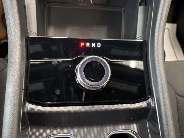 New 2026 Silver Zynith Exterior Paint Jeep Laredo image 26