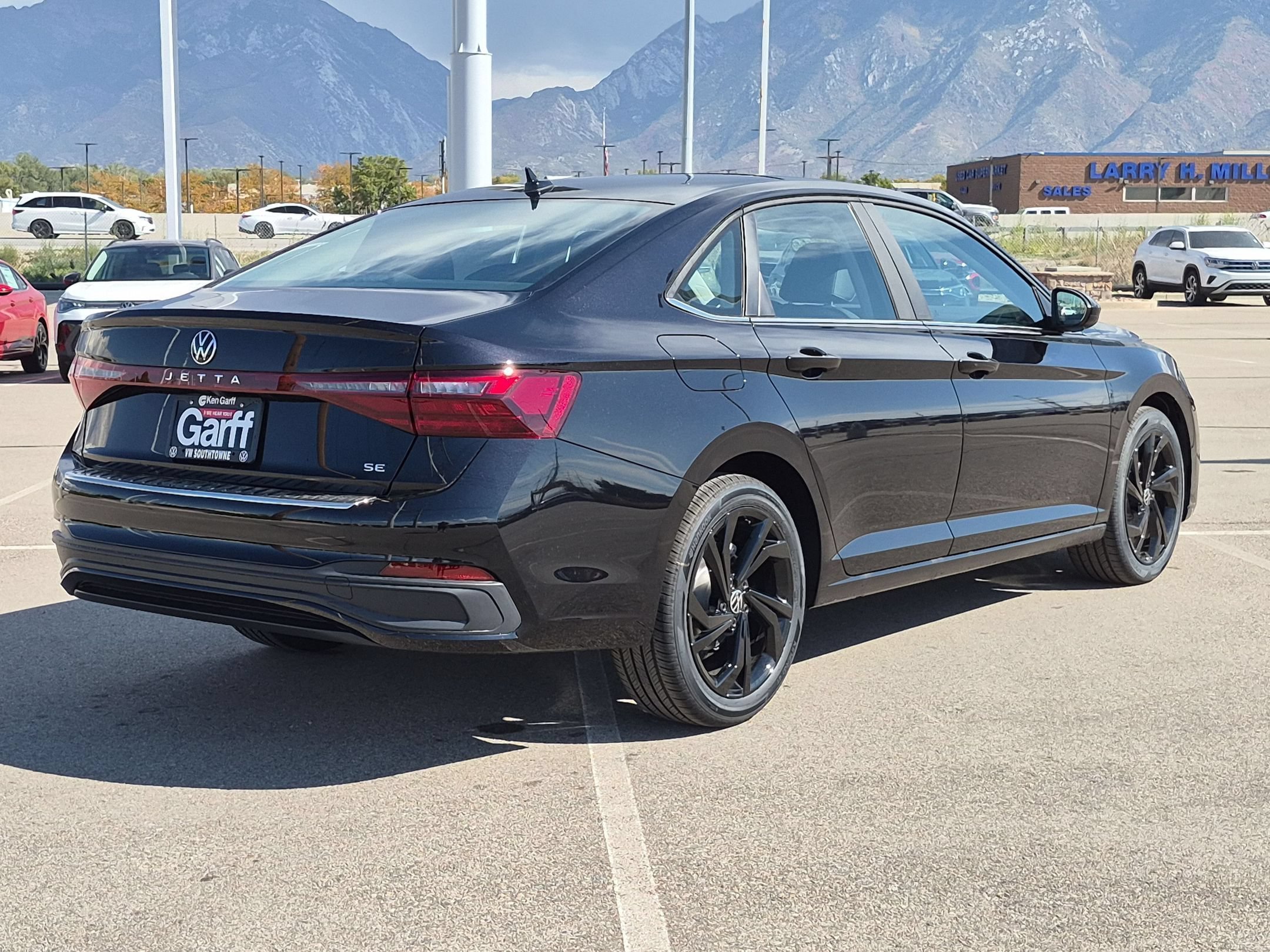 New 2027 Deep Black Pearl Volkswagen SE image 3