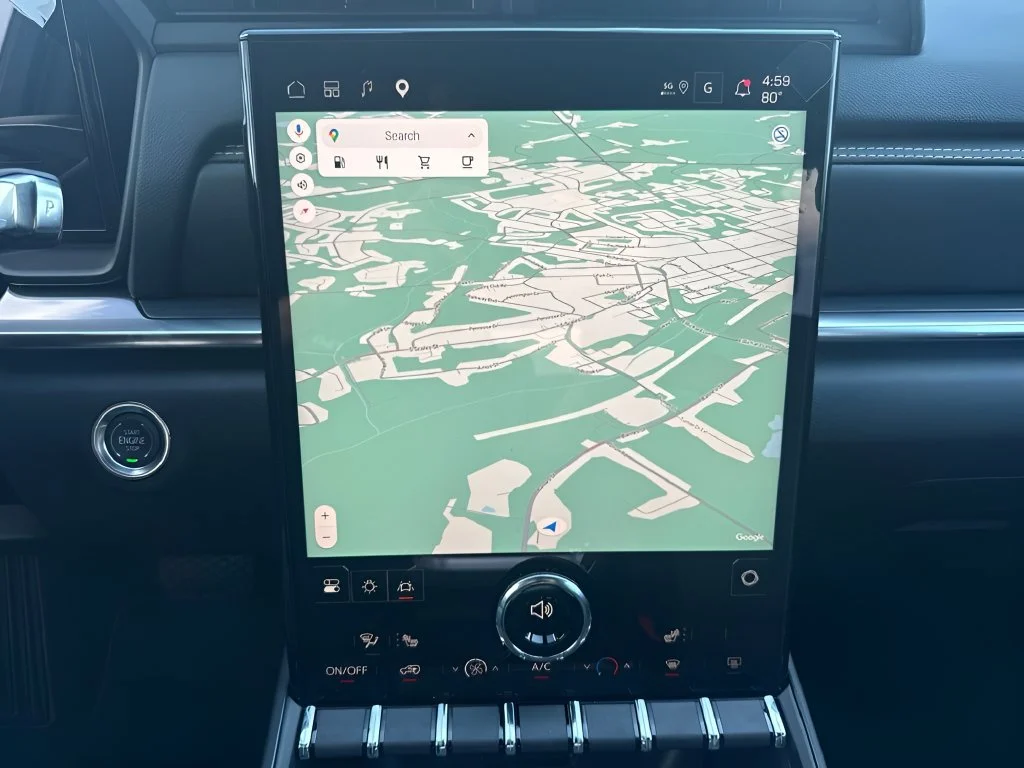 New 2027 Summit White GMC Elevation image 19