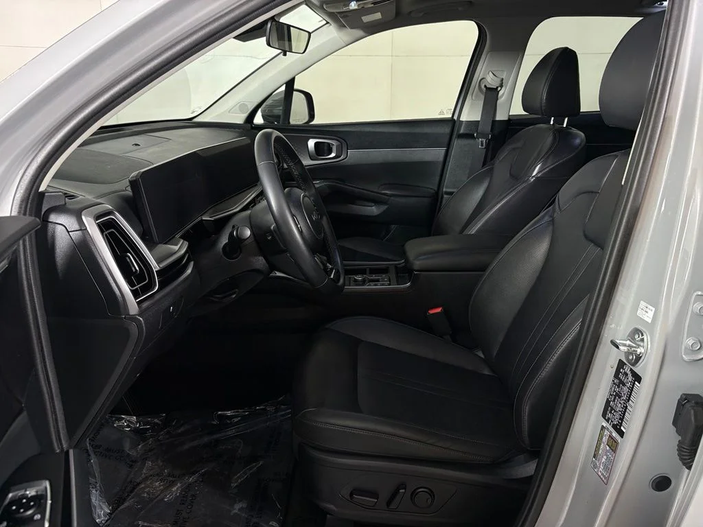 Used 2025 Gray Kia S image 17