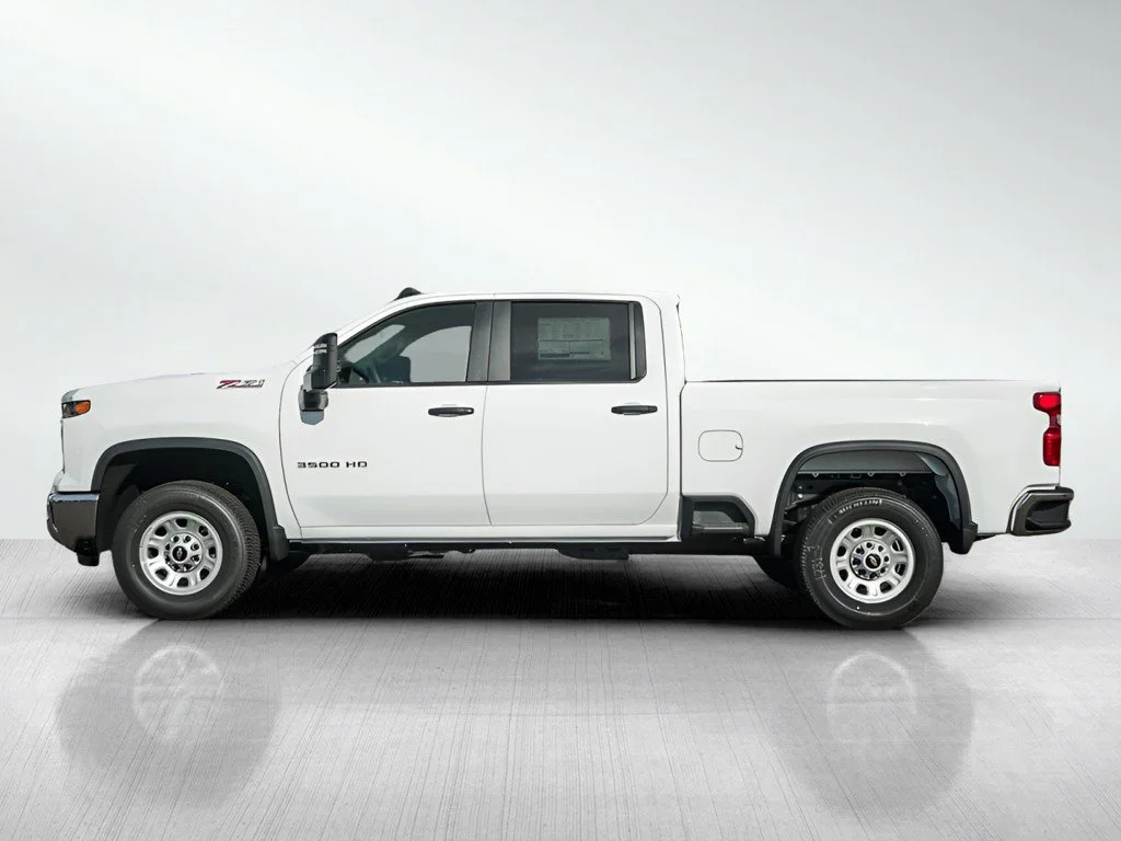 New 2026 Summit White Chevrolet WT image 3
