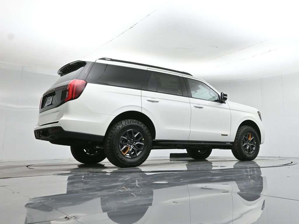 New 2026 Star White Metallic Tri-Coat Ford Tremor image 52