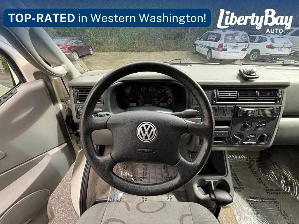 Used 2002 White Volkswagen Eurovan image 13