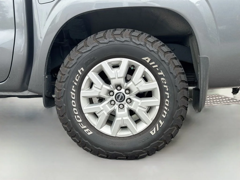 Used 2023 Gun Metallic Nissan SV image 14