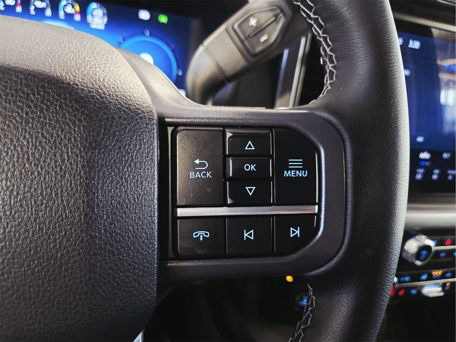 Used 2025 Atlas Blue FORD XLT image 24