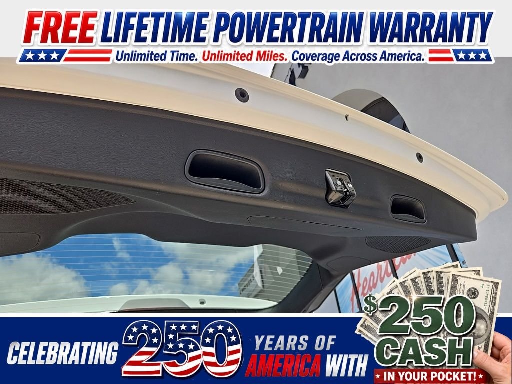 New 2027 Bright White Clear-Coat Exterior Paint Chrysler Select image 94