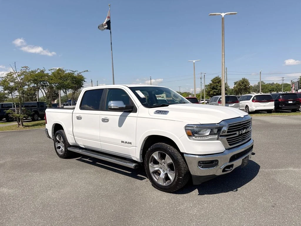2020 RAM 1500 Laramie 4x4 Crew Cab 5'7's photo
