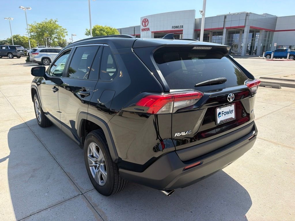 Used 2022 Black Toyota XLE image 3