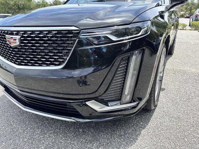 Used 2024 Stellar Black Metallic Cadillac Premium Luxury image 13