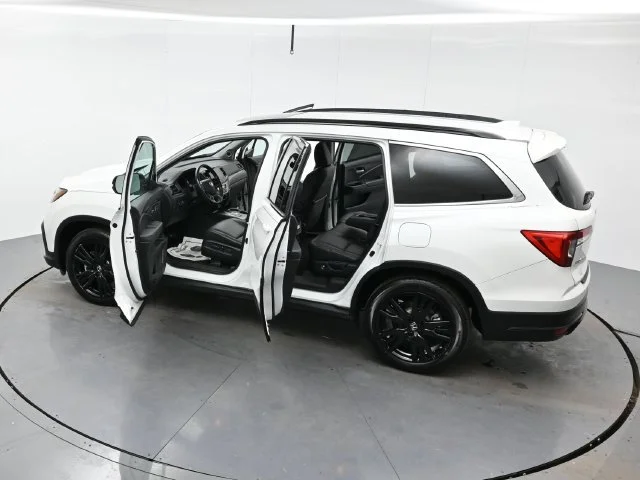 Used 2022 White Honda Special Edition image 43
