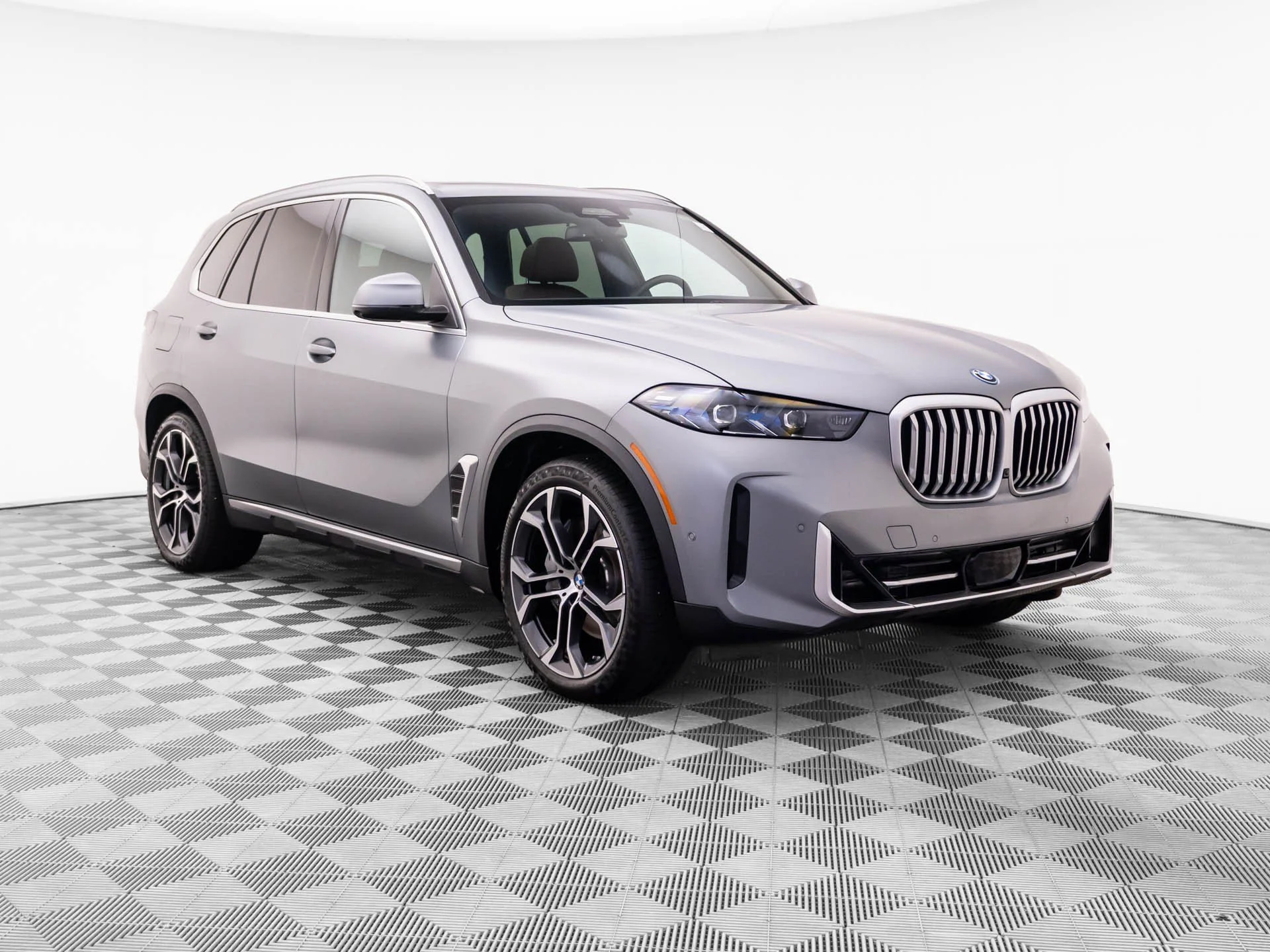 Certified Used 2026 Gray BMW xDrive50e image 7