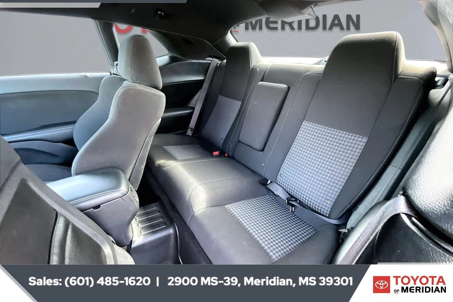 Used 2022 White Knuckle Clearcoat Dodge R/T image 19
