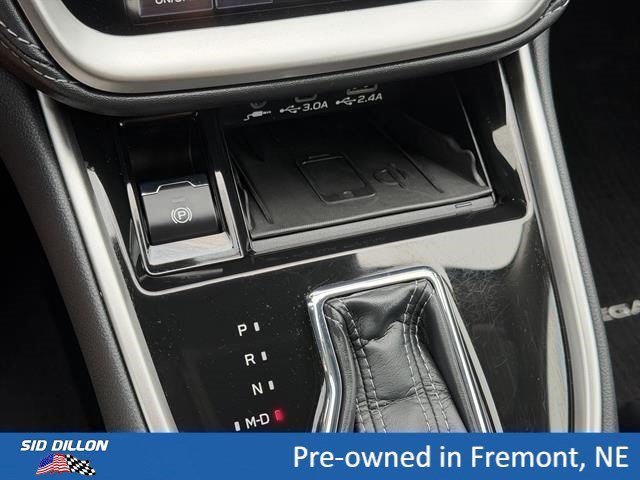 Used 2024 Ice Silver Metallic Subaru Limited image 10