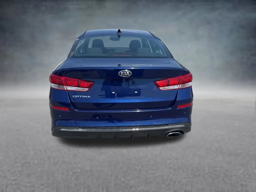 Used 2019 Horizon Blue Kia LX image 4