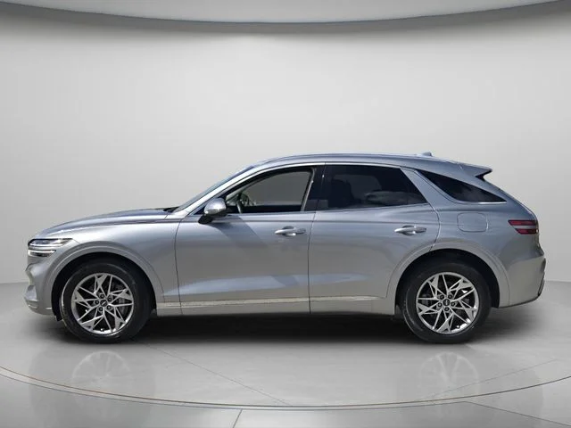 Used 2024 Silver Genesis 2.5T image 3