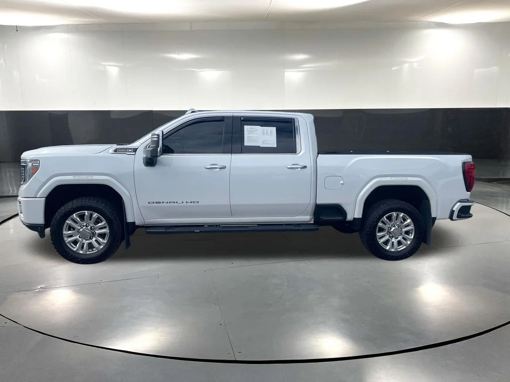 Used 2020 White GMC Denali image 7