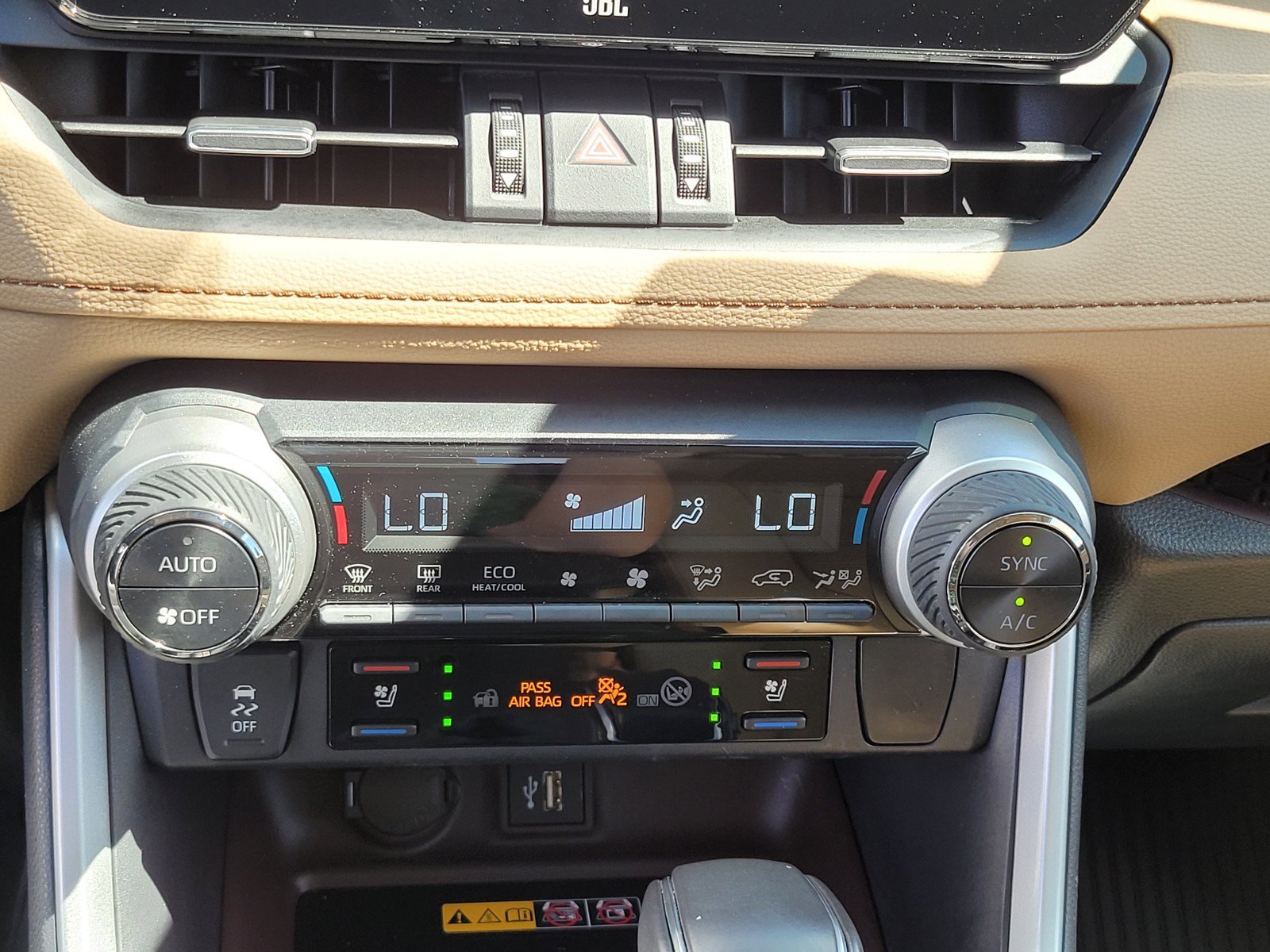 Certified Used 2025  Toyota Limited image 20