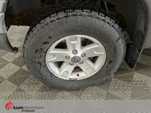 Used 2002 Red Ford XLT image 40